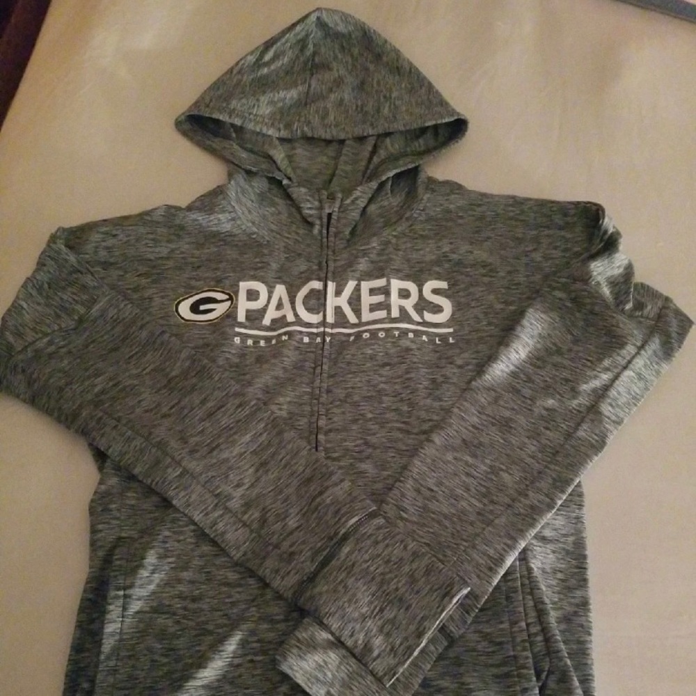 Women’s Greenbay Packers Medium NFL hoodie